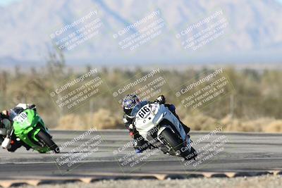 media/Dec-06-2025-CVMA (Sat) [[4a896cc04c]]/Race 9-500-400-350 Supersport/